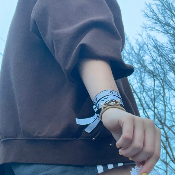 Meet your Posher, Michele - Picture 1 of 2